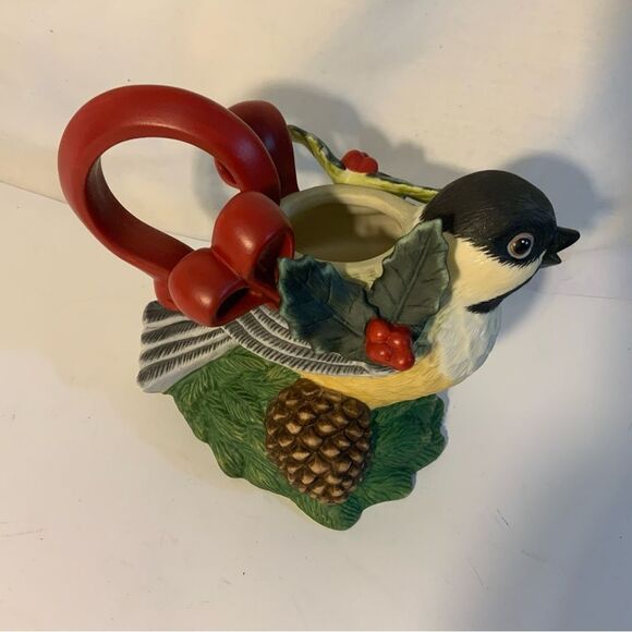 Lenox Chickadee Creamer Figurine For the Holidays Christmas Bird Winter Greeting - Picture 3 of 9